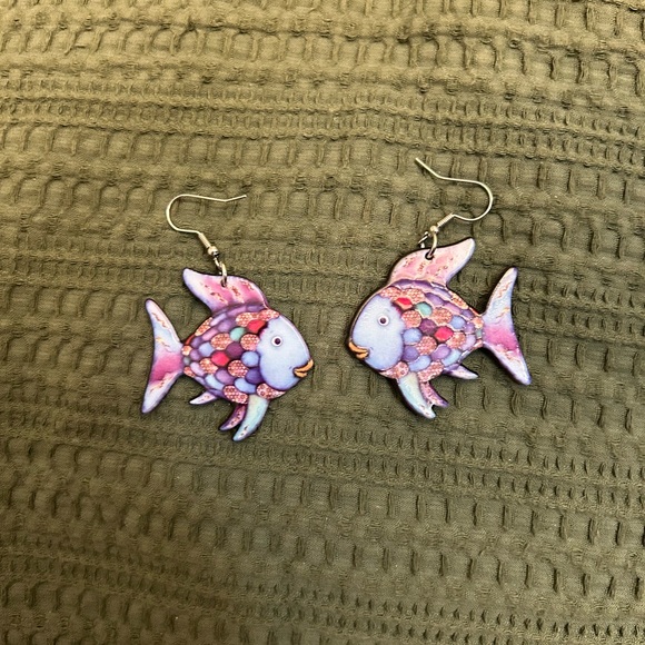 Colorful Fish Earrings - Picture 3 of 3